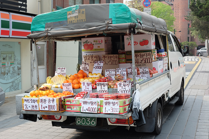 Seoul fruit truck